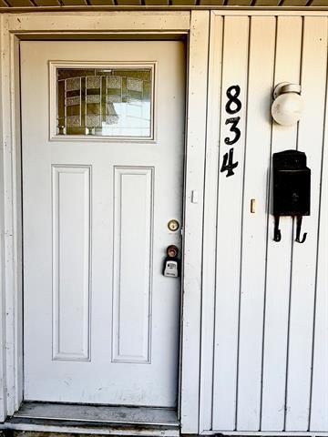 Foto del edificio - 834 Quebec Dr