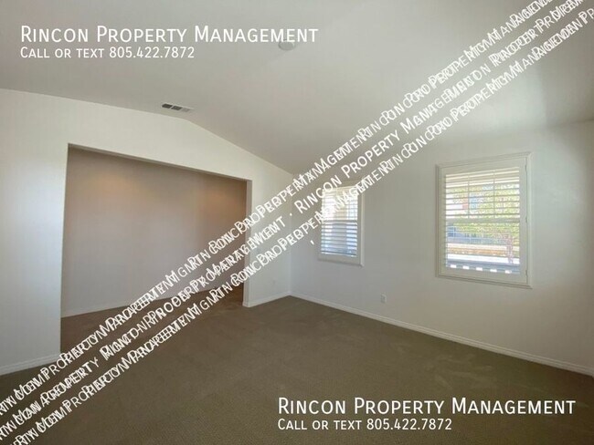 Building Photo - Stunning Upgraded Ventura Home *4 Bedrooms...