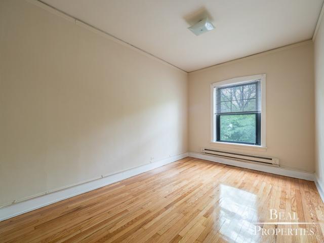 Building Photo - 1 bedroom in EVANSTON IL 60202