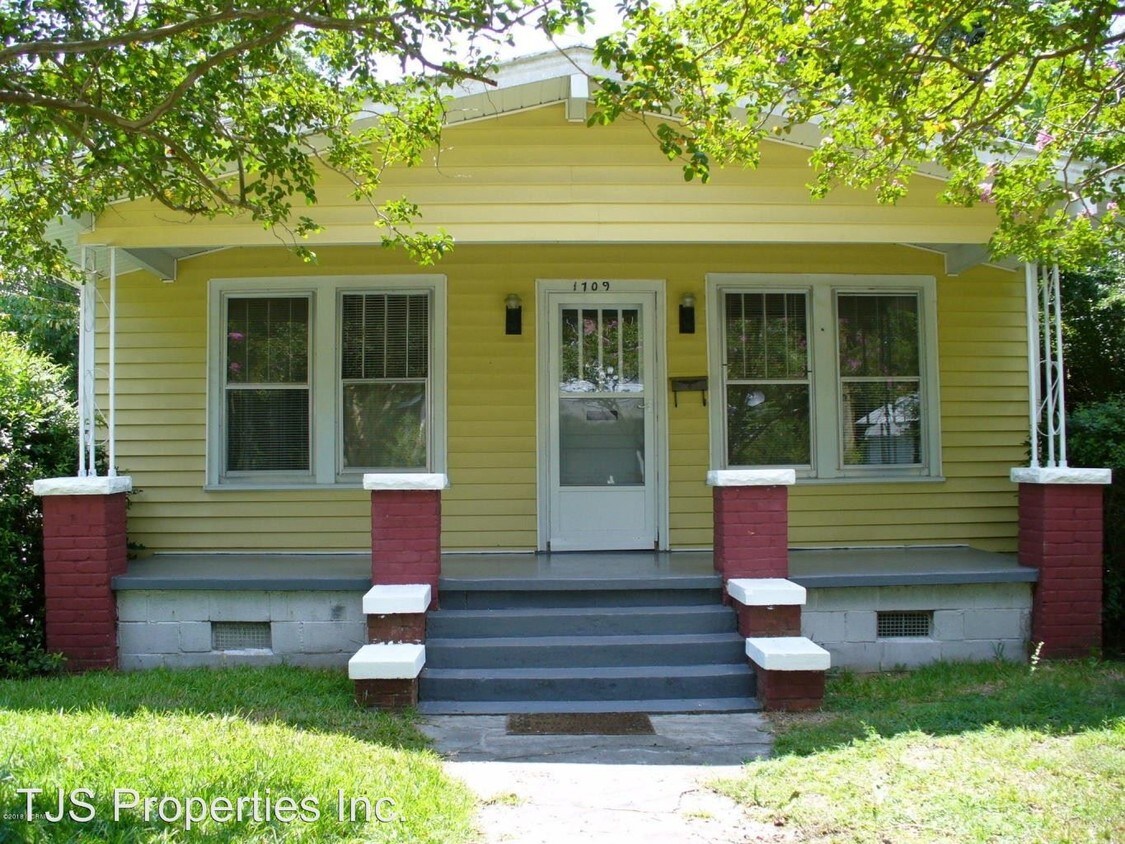 Primary Photo - 2 br, 1 bath House - 1709 Edenton Street