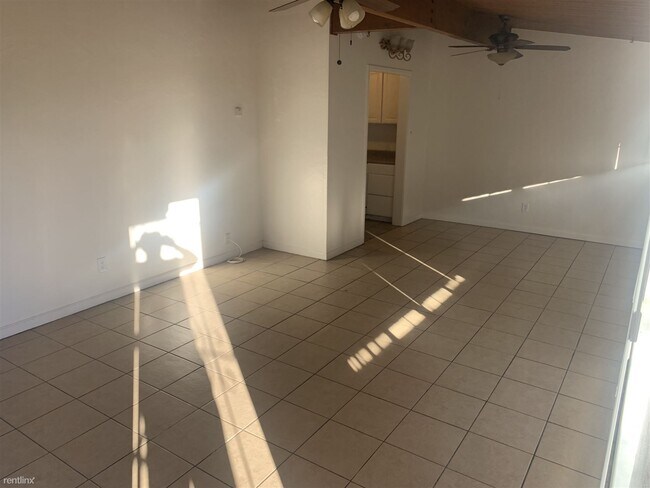 Building Photo - 3 br, 1 bath House - 2812 Cornell Street