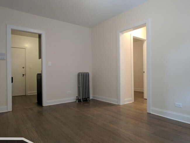 Foto del edificio - 2645 N Spaulding Ave