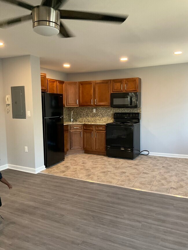 Foto del edificio - 6001 N 17th St