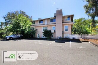 Building Photo - 2391 Placer St