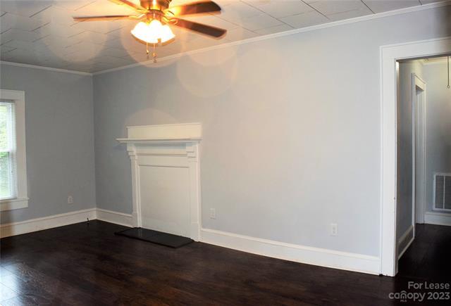 Building Photo - 234 N Eastway Dr