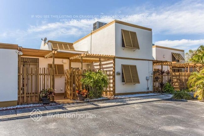 Foto del edificio - 1314 SW 131st Pl Cir E