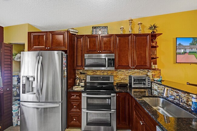 Building Photo - 8624 Overset Ln
