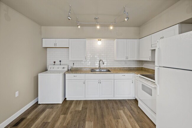 Foto del edificio - 404 Sunny Ln