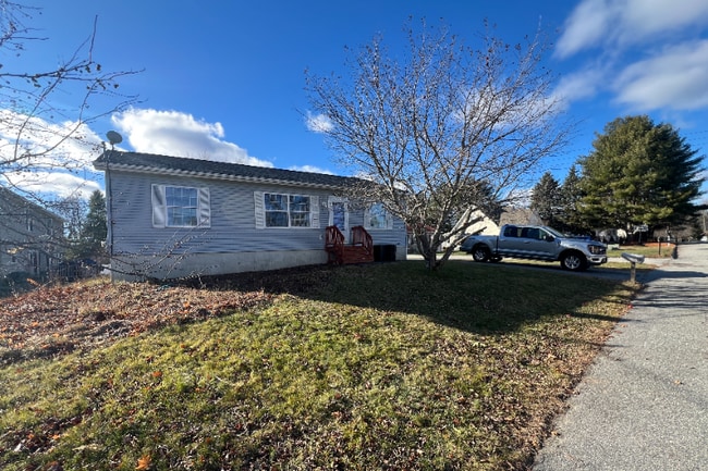 Building Photo - 17 Judith St