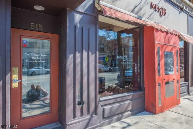 Building Photo - 515 Bloomfield Ave