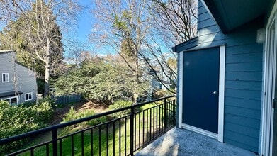 Building Photo - 40 Emery Bay Dr