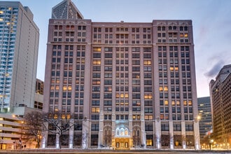Building Photo - 680 N Lake Shore Dr