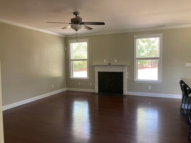 Building Photo - Welcome to Mimosa Bay!