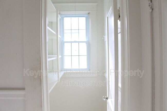 Building Photo - 3113 Lamb Ave