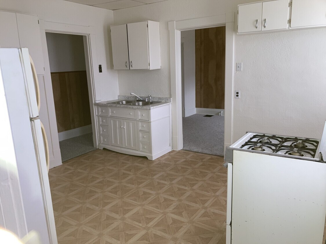 1299 Indiana Ave Unit Apt.3, Monaca, PA 15061 Apartments in Monaca, PA