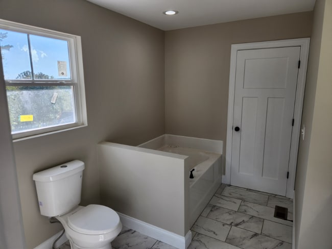 Photo - 240 Grand Oak Ln House