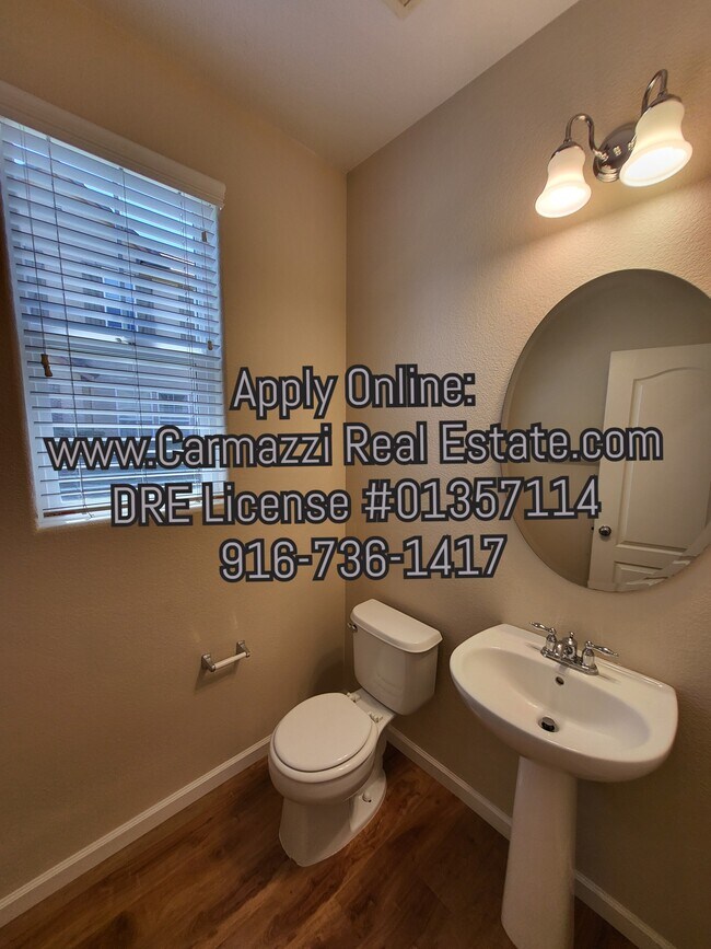 Building Photo - 260 Wapello Cir