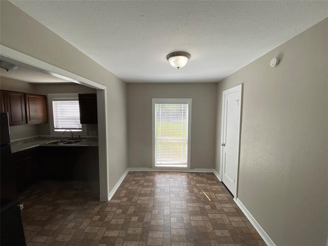 Foto del edificio - 3532 Cedar Lake Dr