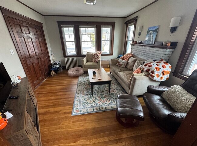 Building Photo - 160 Vassall St