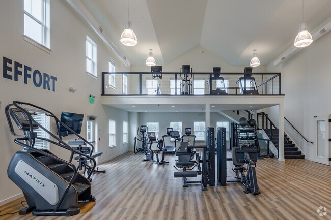 Fitness Center - 98 Penn Place