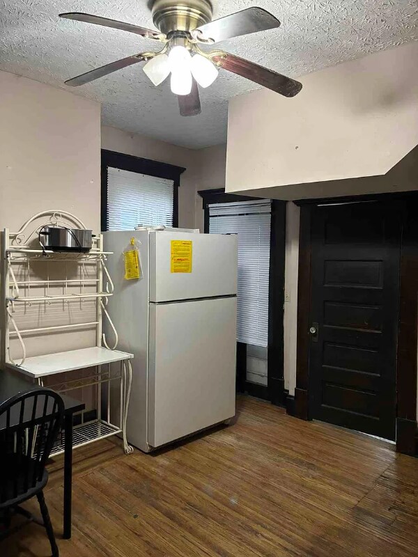 Foto del edificio - 365 E 15th Ave