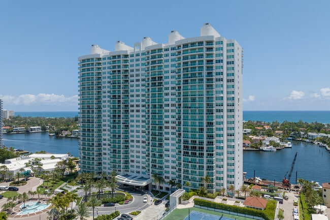 Hamptons South Condominium