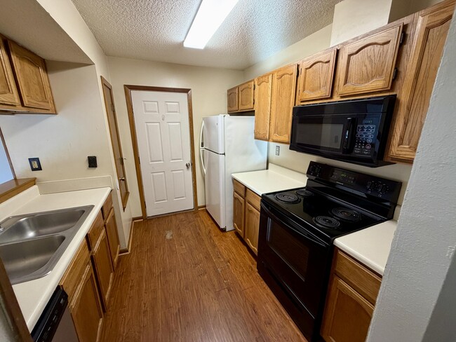 Foto del edificio - 3102 Aspen Ct