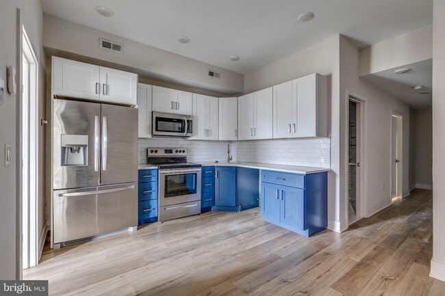 Photo - 1535 N 6th St Apartment