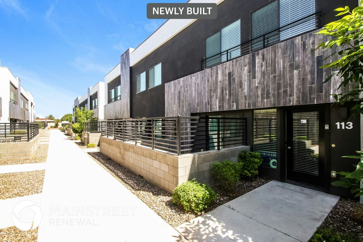 Foto principal - 1119 S Stapley Dr