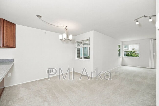 Foto del edificio - 700 Front St S
