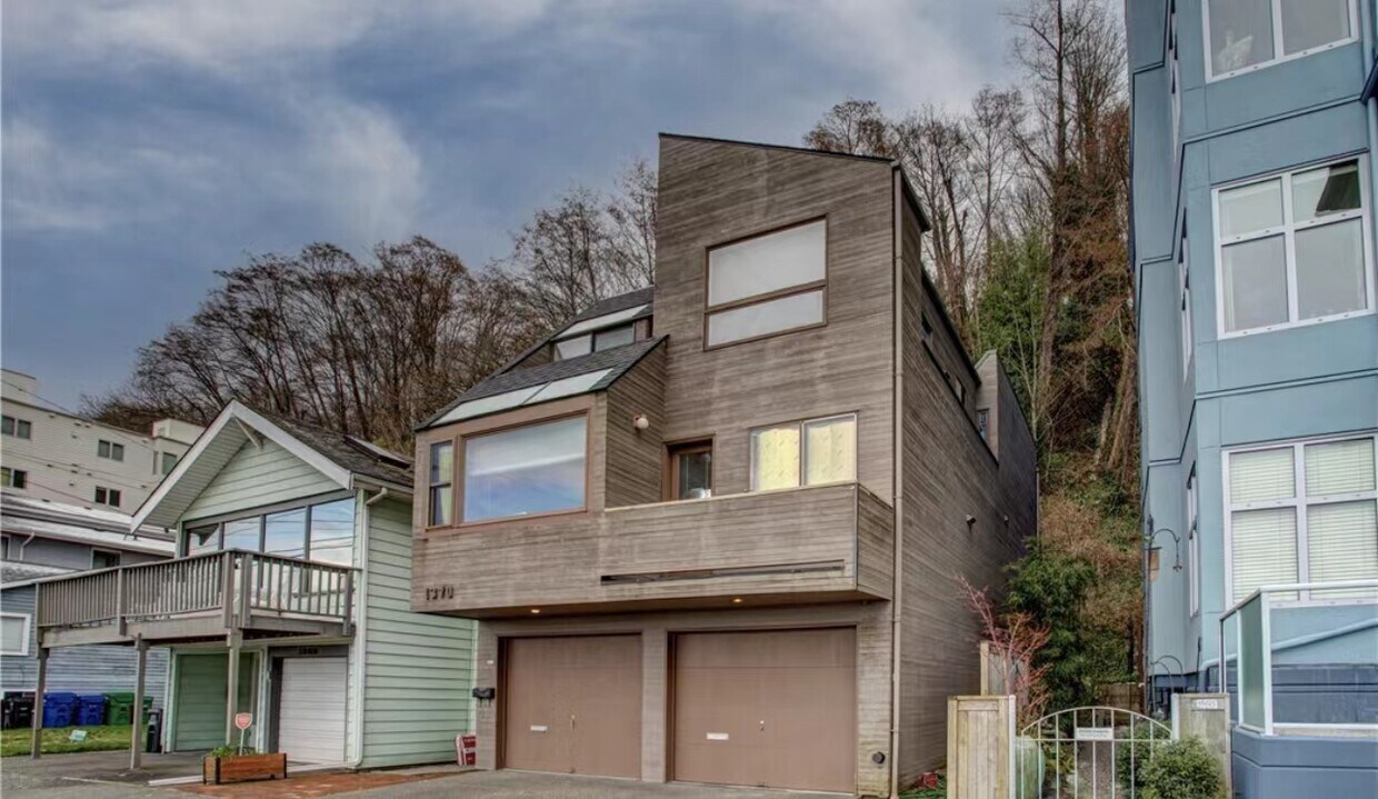 BUILDING - 2ND FLOOR - 1370 Alki Ave SW
