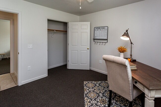 Foto del edificio - 4259 Morton Ave