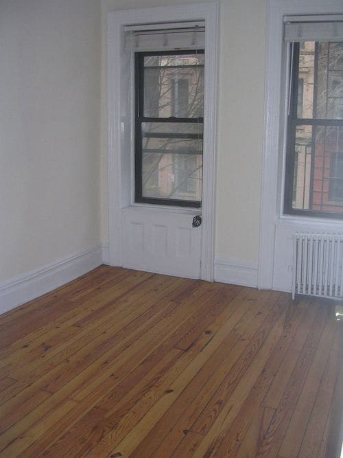 Building Photo - 308 E 78th St