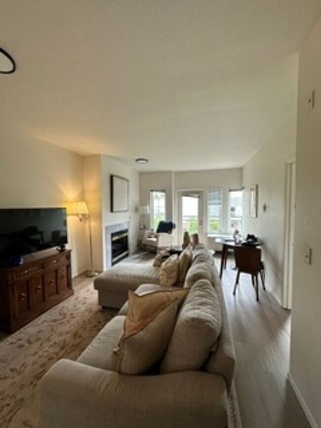 Foto del edificio - Gorgeous 1 bedroom in the heart of Queen Anne!