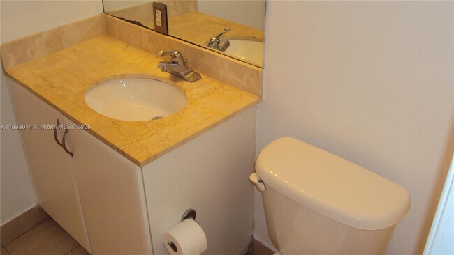Foto del edificio - 1750 N Bayshore Dr