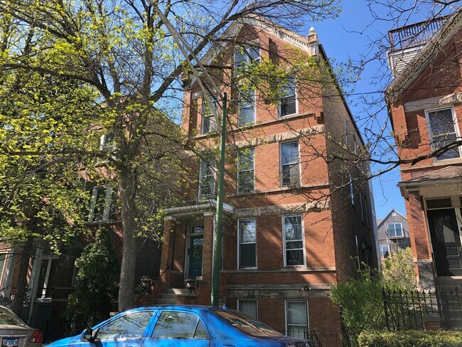 Foto del edificio - 2334 W Belden Ave