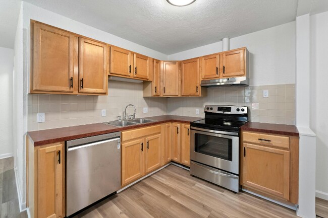 Foto del edificio - 413 W Croslin St