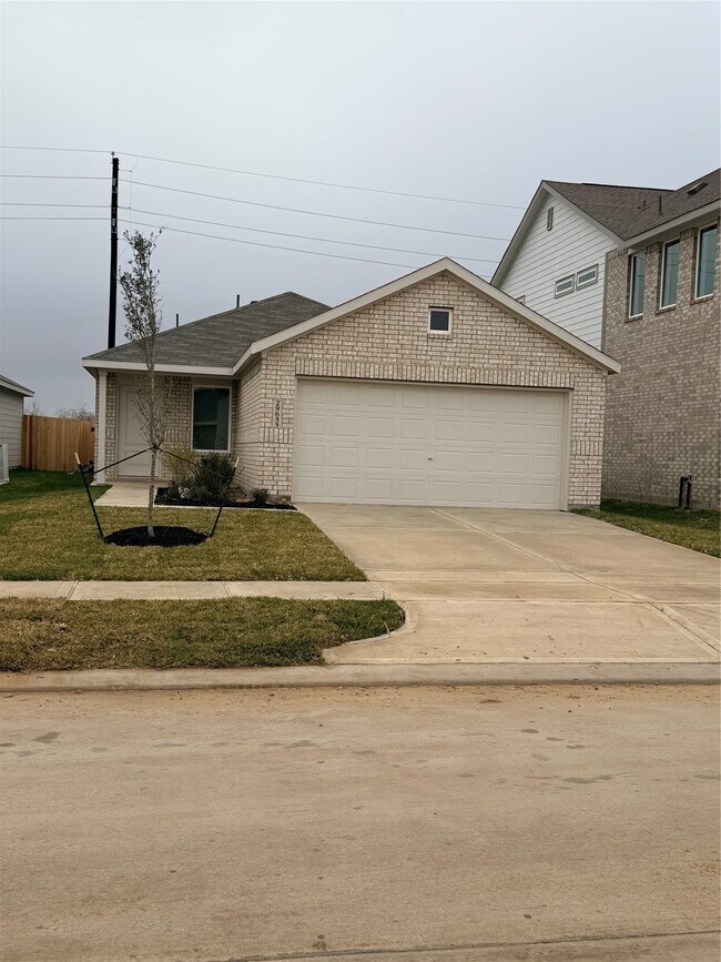 Foto del edificio - 29655 Knollwood Bay Rd