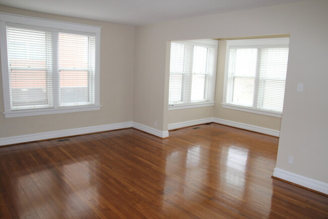 Building Photo - 847 Westgate Ave