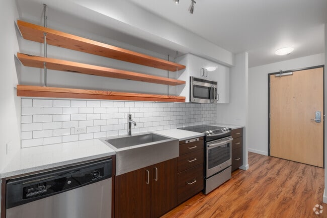 1HAB, 1BA - Lower Burnside Lofts