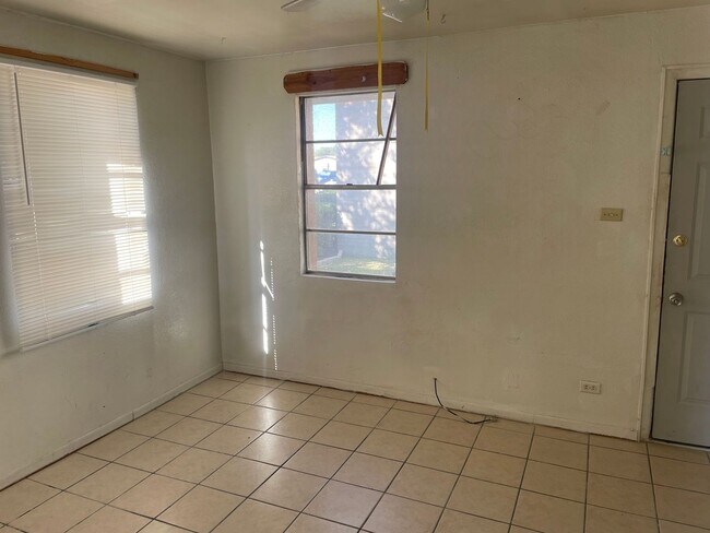 Foto del edificio - 103 W Dove Ln