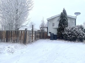 Building Photo - 8420 Alaska Rd