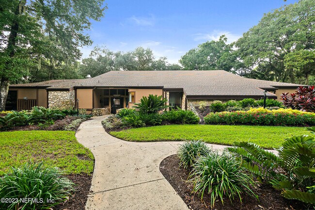 Foto del edificio - 6 Oakmont Ct