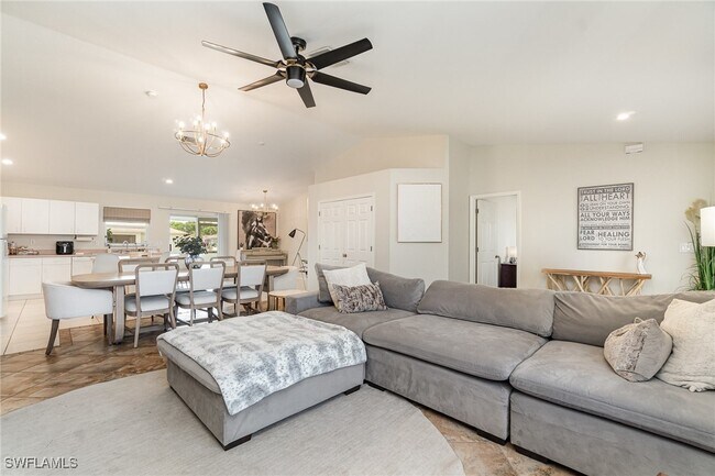 Building Photo - 879 Rue Labeau Cir