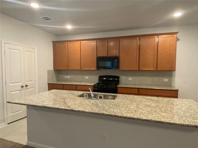 Building Photo - 1216 Whippletree Trl