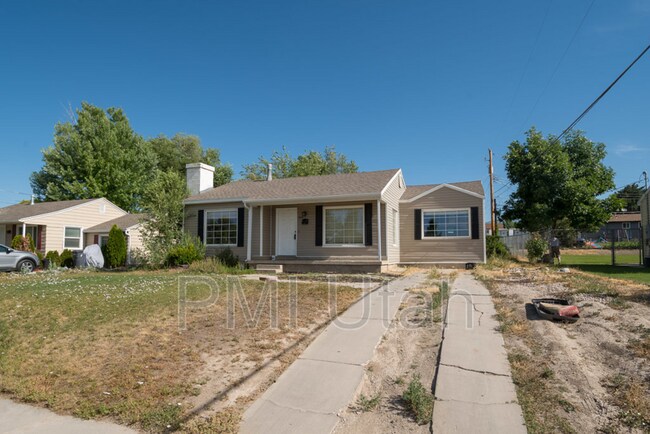 Building Photo - 386 Clifton Ave