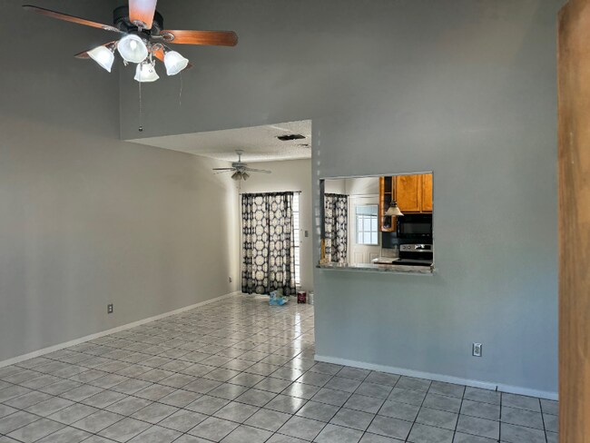 Foto del edificio - 3025 Quail Springs Rd