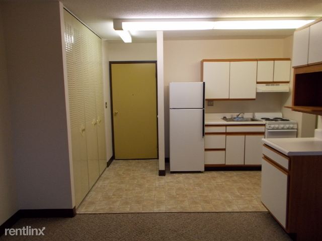Building Photo - 814 E Kearsley St