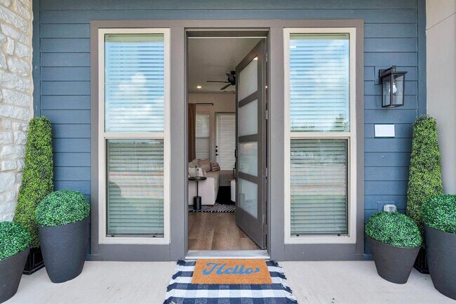 Building Photo - 1418A Forward Dr