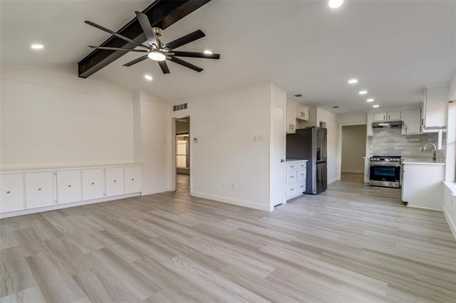 Primary Photo - 10692 Pagewood Dr